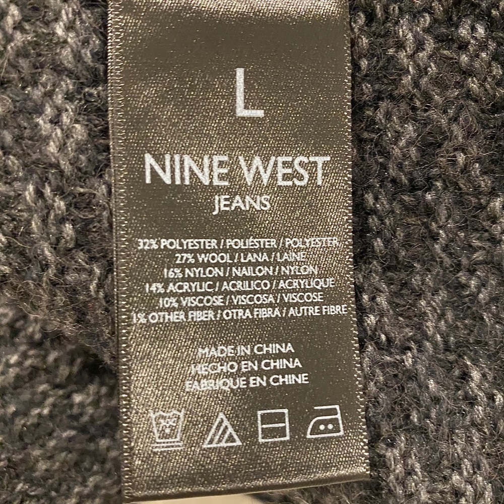 Nine West Gray & Black Wool Snap Top Sweater - Size Large - Picture 7 of 9